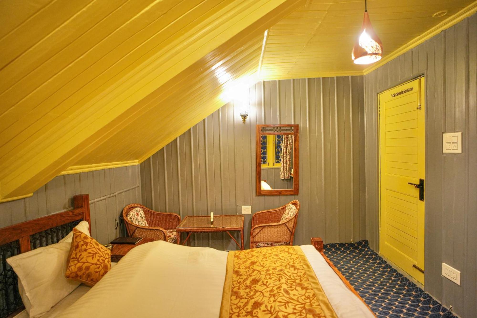 Hotel Little Silver Pahalgām エクステリア 写真