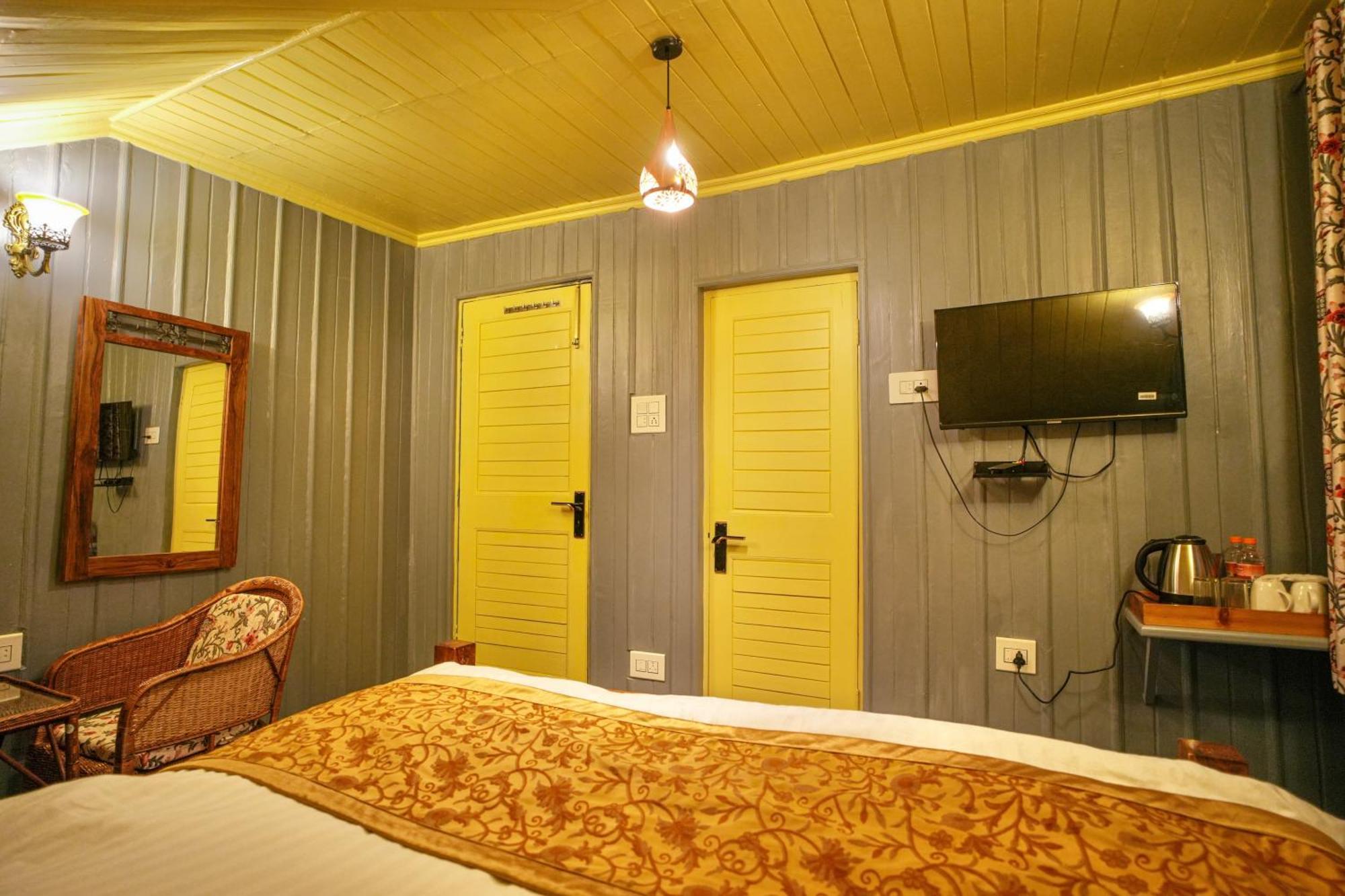 Hotel Little Silver Pahalgām エクステリア 写真