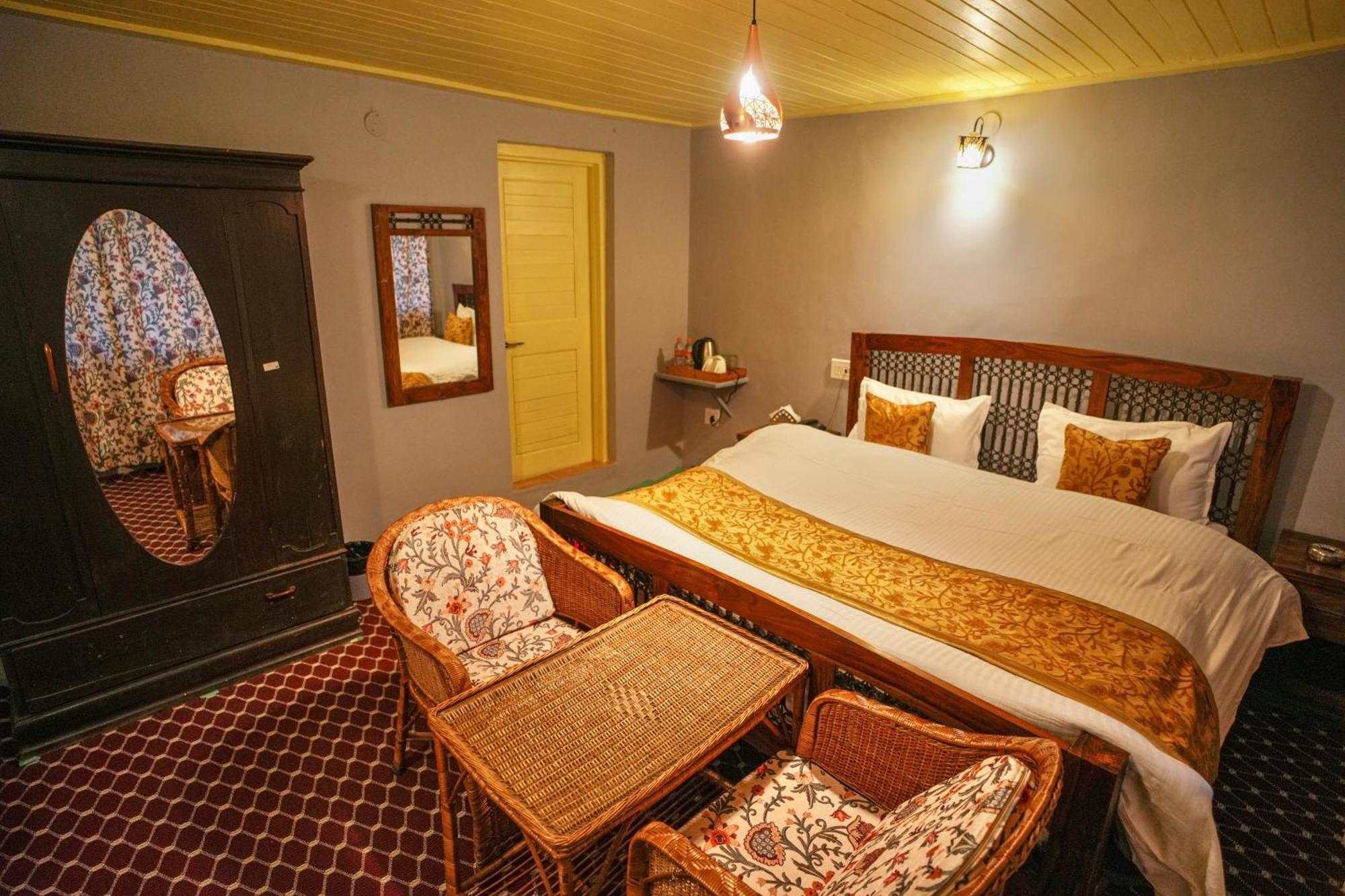 Hotel Little Silver Pahalgām エクステリア 写真