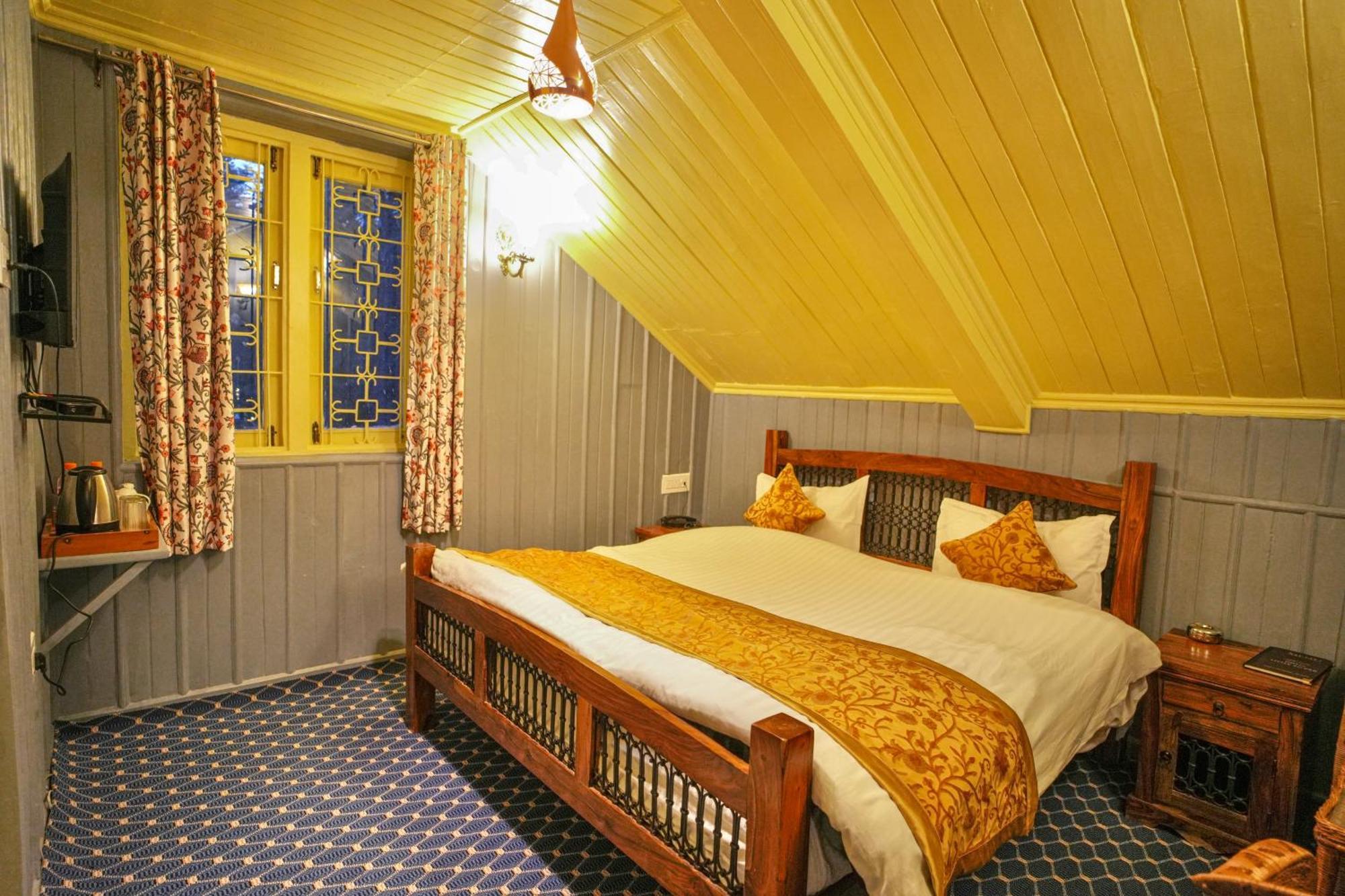 Hotel Little Silver Pahalgām エクステリア 写真