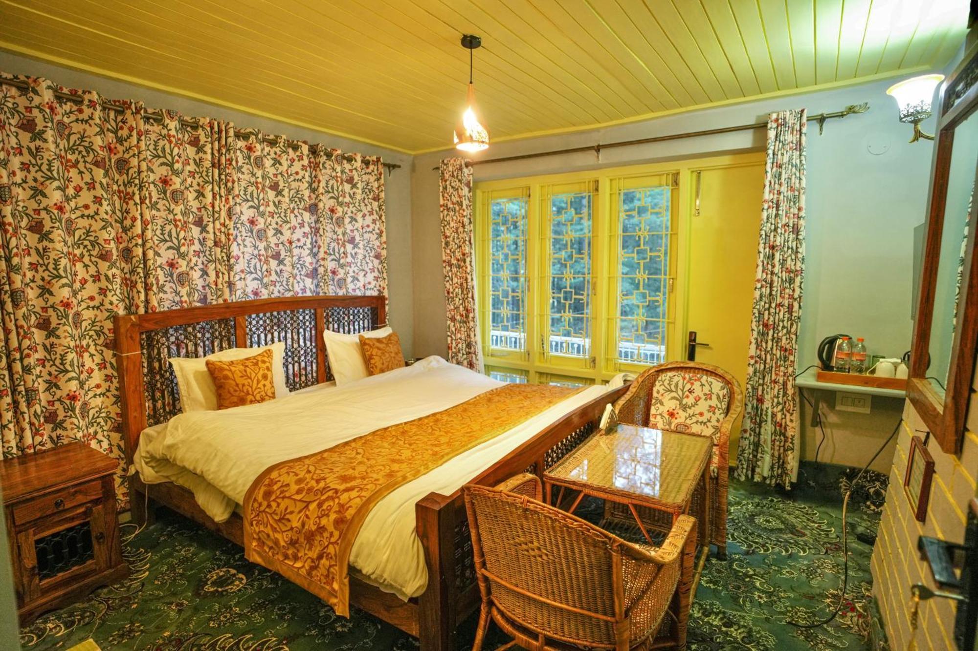 Hotel Little Silver Pahalgām エクステリア 写真